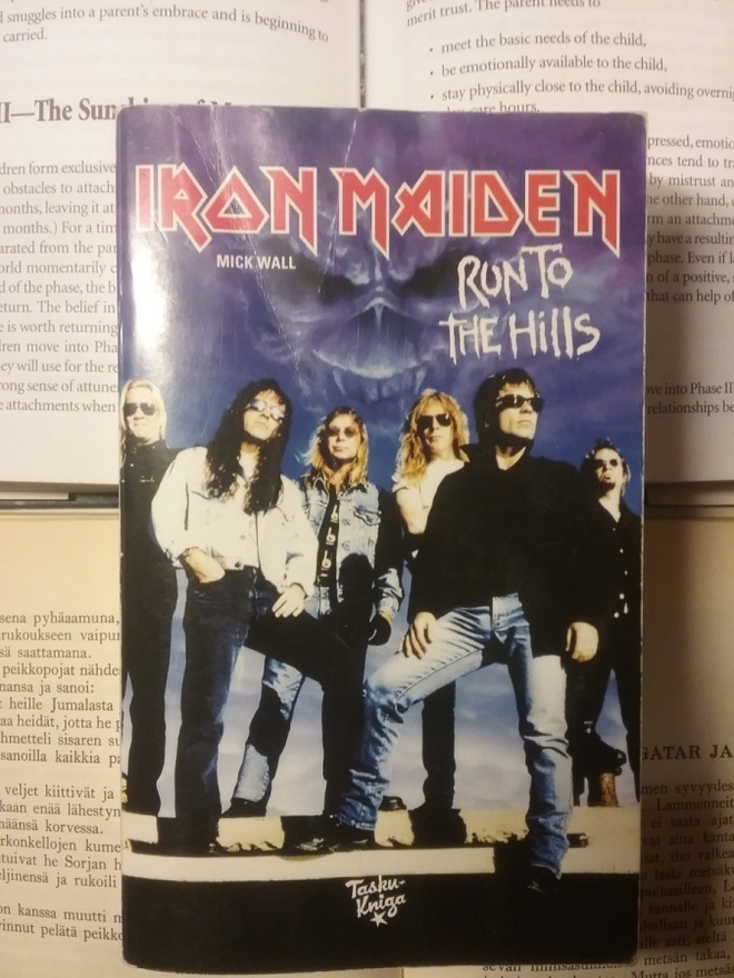 Mick Wall - Iron Maiden: Run to the Hills (pokkari)
