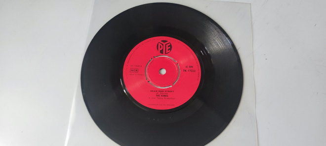 Kinks dead end street  Suomi painos