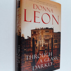 Donna Leon : Through a glass, darkly - pikkukuva 1