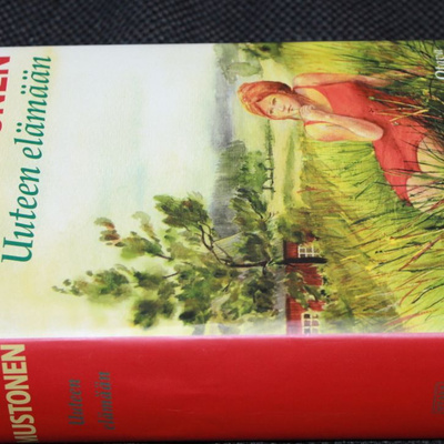Enni Mustonen - Uuteen elämään / kolme kirjaa yhdessä