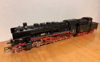 Märklin höyryveturi 3084