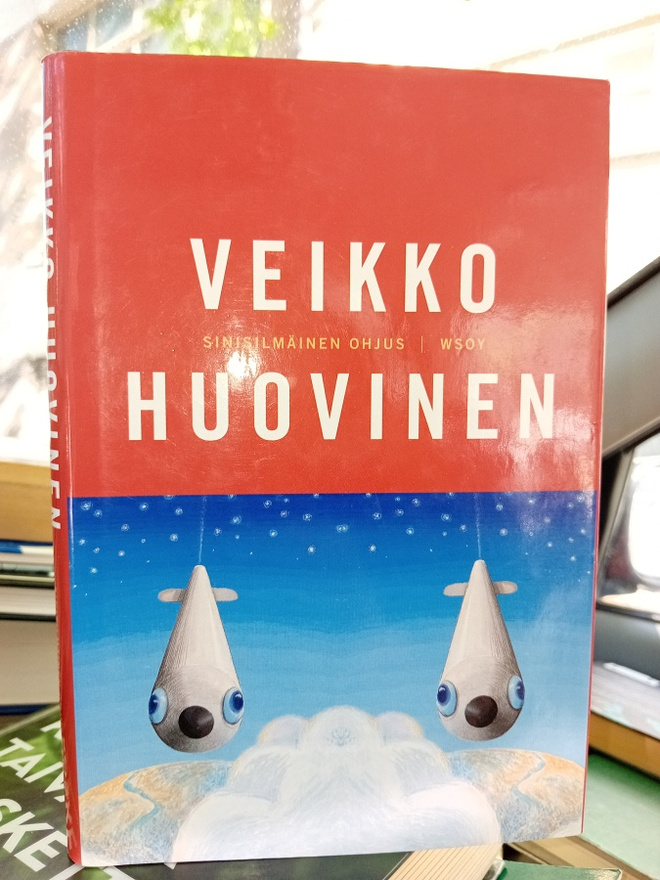 Huovinen  : Sinisilmäinen ohjus ( SIS POSTIKULU  )