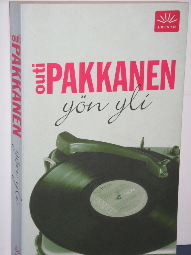 Outi Pakkanen : yön yli