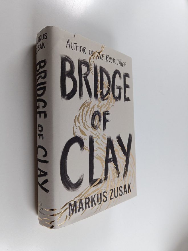 Markus Zusak : Bridge of clay