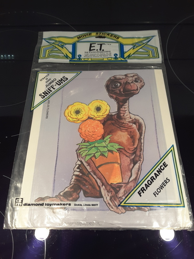 E.T. The extra terrestrial tarra