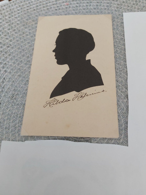 2 Hilda Helenius siluetti