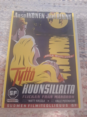 Tyttö Kuunsillalta