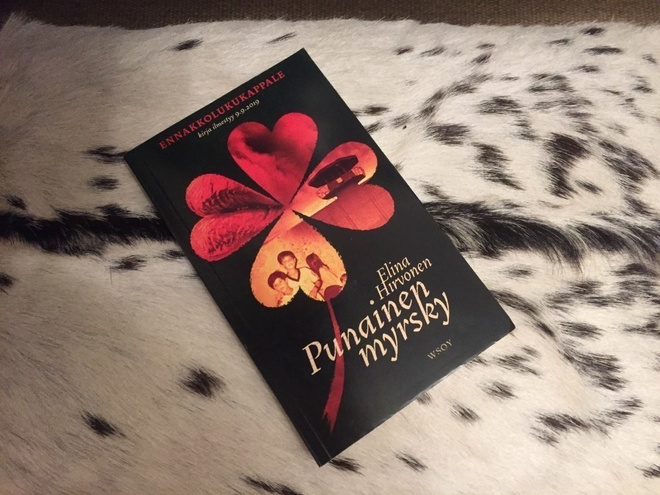 Uusi Punainen myrsky kirja