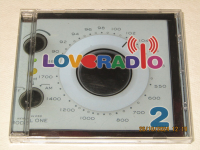 *CD* ERI ESITTÄJIÄ Loveradio 2