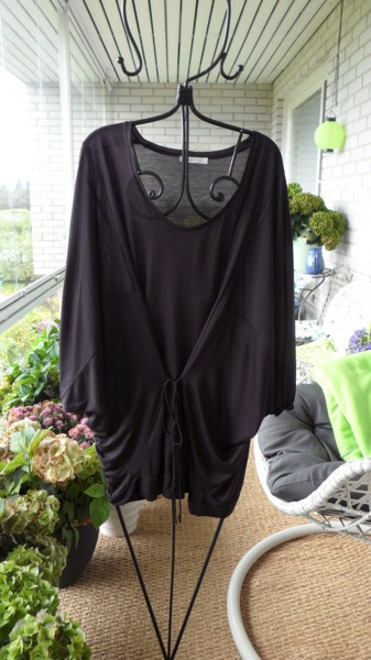 Käyttämätön Selected/Femme, musta halattipaita, L/XL
