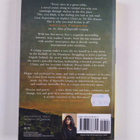 Anuradha Roy : The Folded Earth - pikkukuva 2