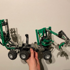 LEGO Technic 8446 Metsätraktori (Crane Truck) Vuosi: 1999 - pikkukuva 2