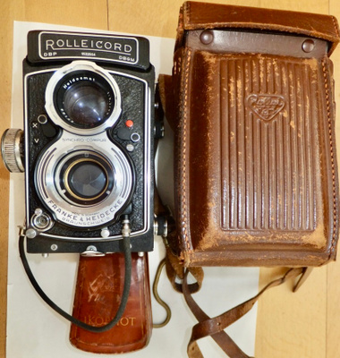 VANHA Kamera Rolleicord V Franke & Heideke Saksa + Ikophot