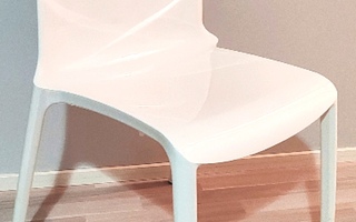 Designtuoli Tiffany, 2005