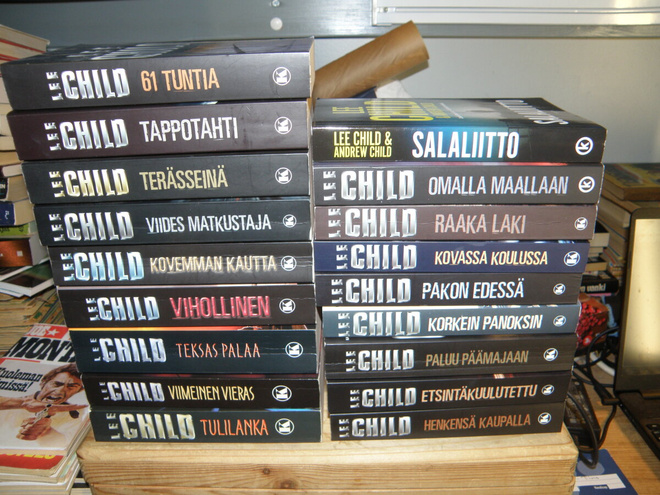 Lee Child  valikoima pokkareita (nidotut)