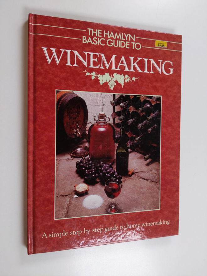 Octopus Publishing Group : The Hamlyn Basic Guide to Wine...