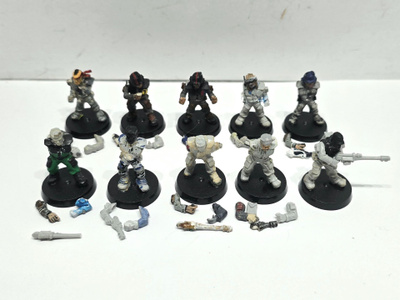 WH40K - 10kpl Imperial Guard figuja (Rogue Trader) [K210]