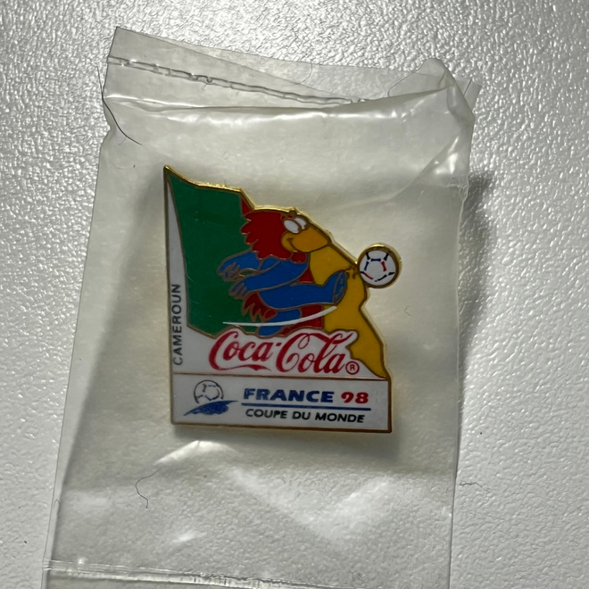 Coca-Cola Jalkapallo MM-98 maapinssi - Kamerun