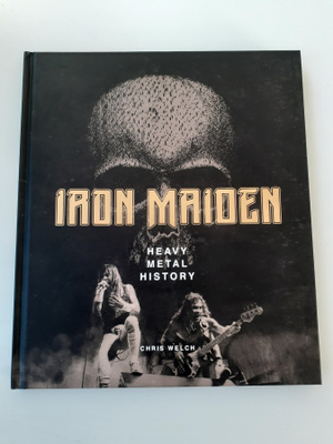 Iron Maiden Heavy Metal History kirja