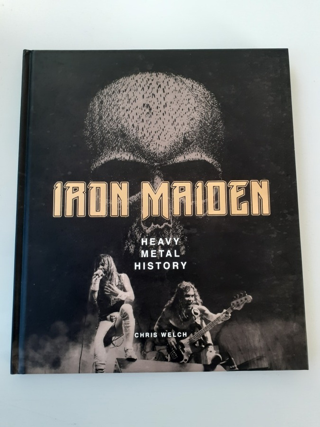 Iron Maiden Heavy Metal History kirja