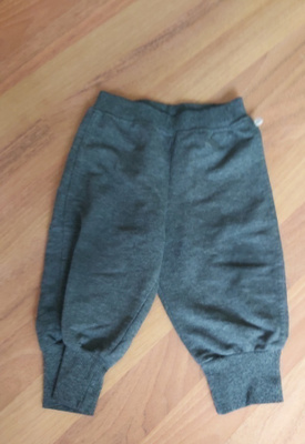Harmaat vauvan housut koko 68