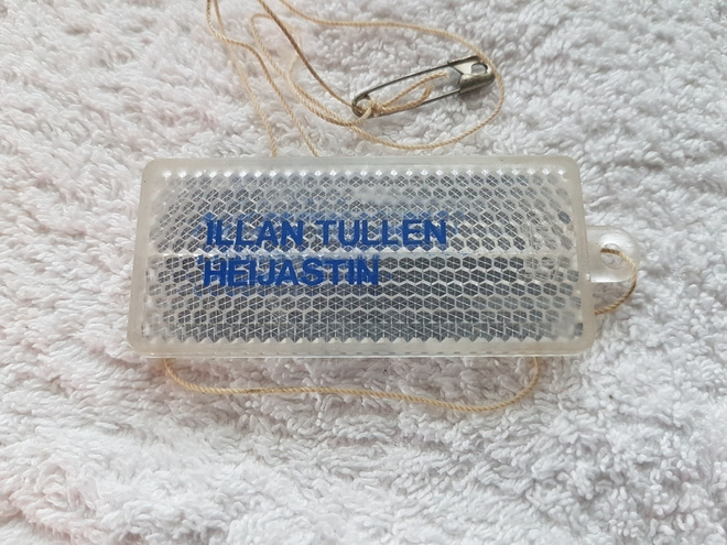 ILLAN TULLEN Heijastin Vintage