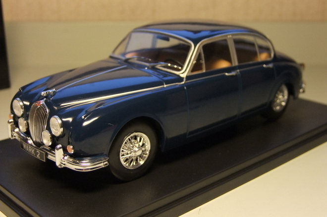 Jaguar MkII -60 1:24 ALE!