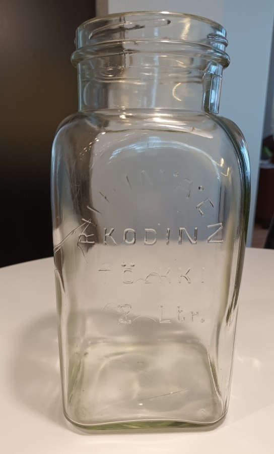 Wanha Riihimäen Kodin tölkki , 2 ltr