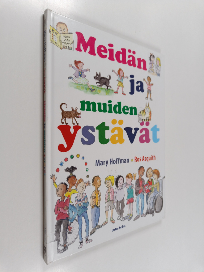 Mary Hoffman : Meidän ja muiden ystävät