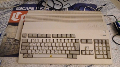 Amiga 500 pelkkä yksikkö toimii kuin uusi !