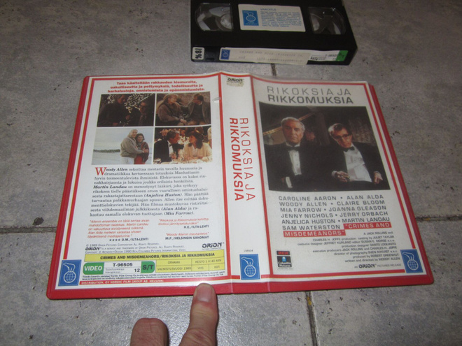 RIKOKSIA JA RIKKOMUKSIA : WOODY ALLEN , MIA FARROW ETC