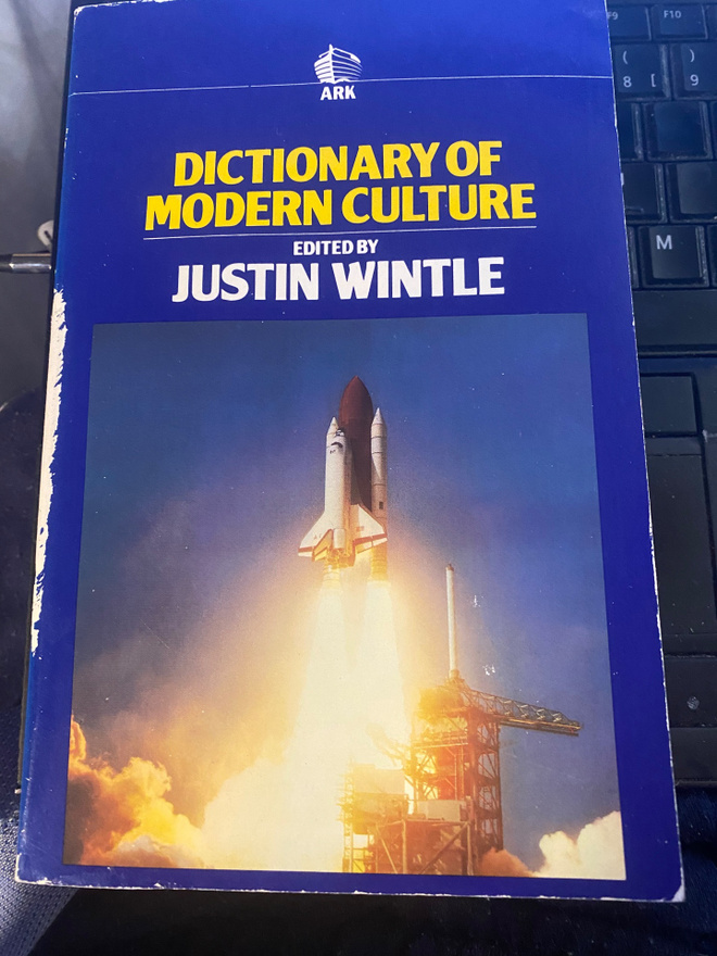 Dictionary of Modern Culture - Justin Wintle