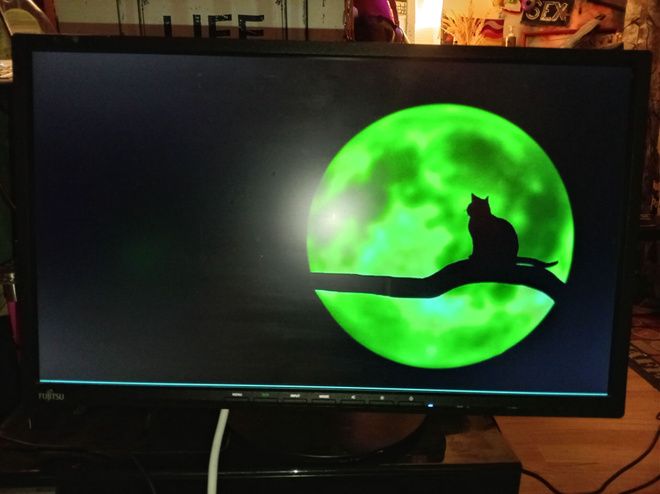 Fujitsu B22-8 TS Pro Full HD-näyttö
