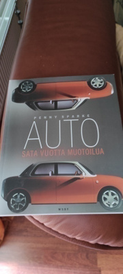 Auto sata vuotta muotoilua