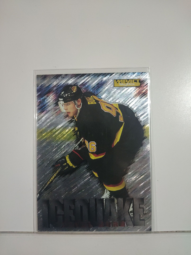 1995-96 SkyBox Impact - Ice Quake #3 Pavel Bure