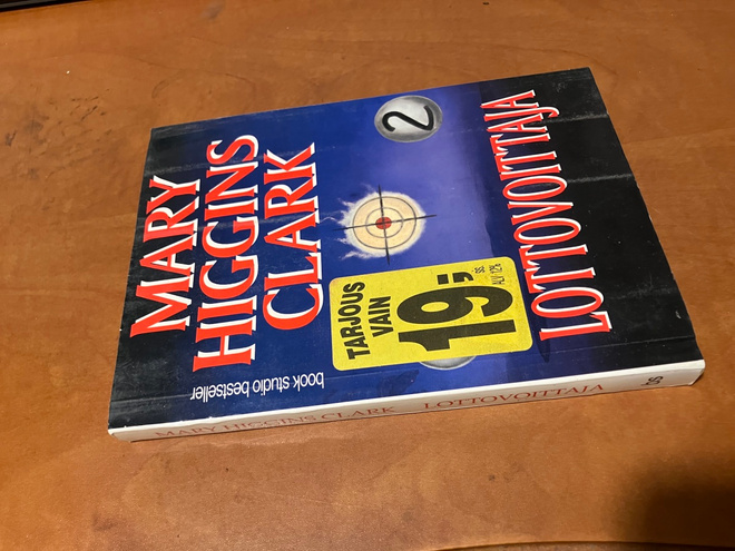 MARY HIGGINS CLARK LOTTOVOITTAJA HYVÄ