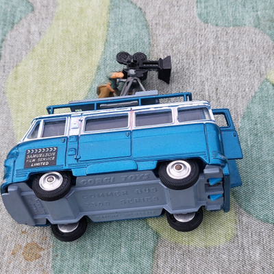 Vanha Corgi toys kuvaajan auto