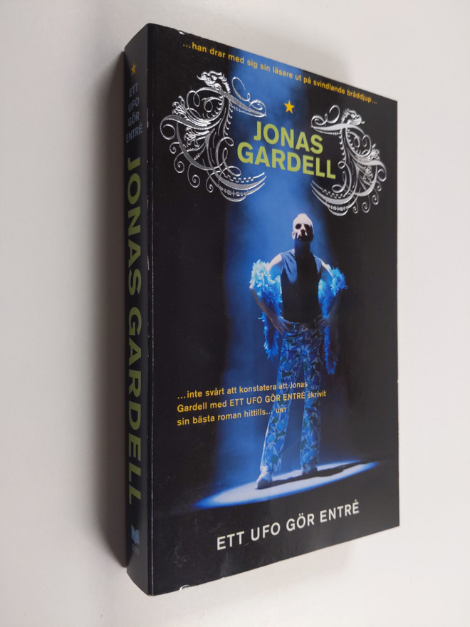 Jonas Gardell : Ett ufo gör entre