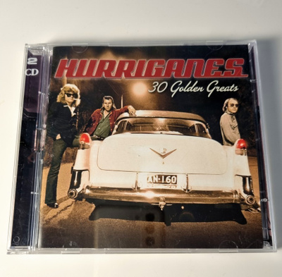 HURRIGANES - 30 Golden Greats (2-cd)