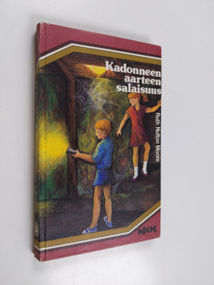 Ruth Nulton Moore : Kadonneen aarteen salaisuus
