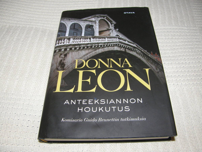 Donna Leon Anteeksiannon houkutus  -sid