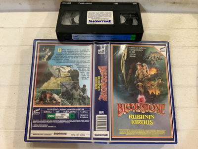 VHS: Bloodstone rubiinin kirous