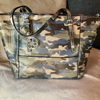 GUESS upea  tilava laukku maastokuosi camo olkalaukku - pikkukuva 3