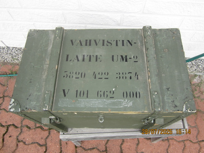 SA-int Vahvistinlaite UM-2 puulaatikko / kuljetuslaatikko