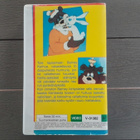 VHS: Barney Karhu ja Kumppanit (1993) - pikkukuva 2