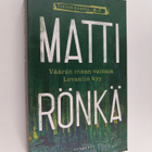 Matti Rönkä : Väärän maan vainaja ; Levantin kyy - pikkukuva 1