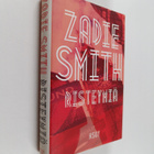 Zadie Smith : Risteymiä - pikkukuva 1