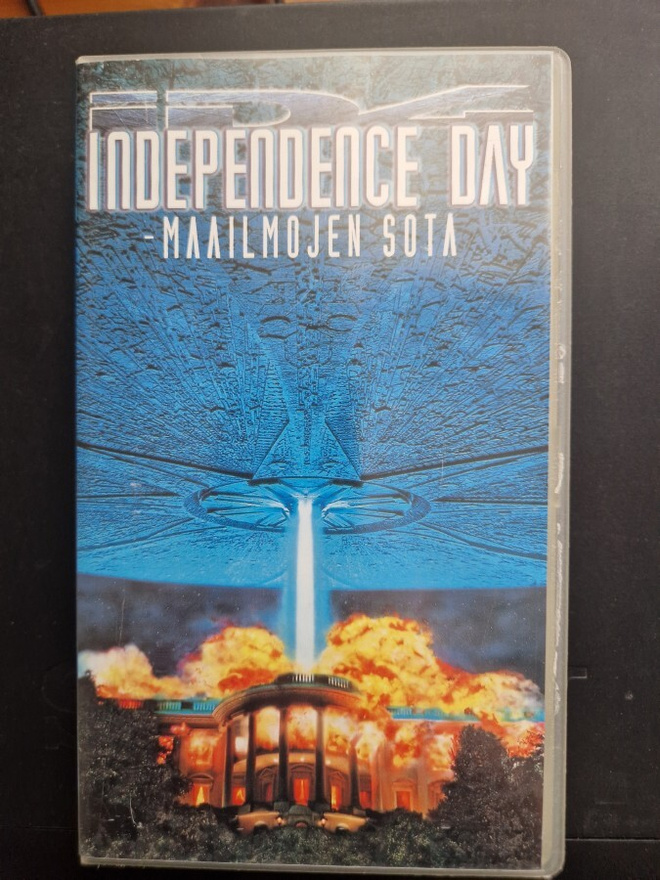 VHS: Independence Day - Maailmojen sota