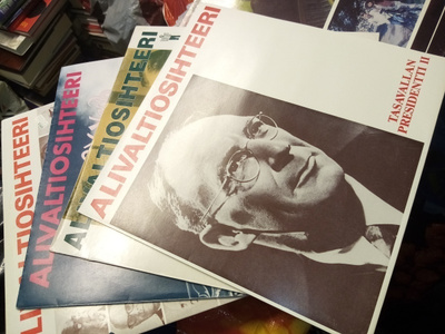 4 kpl LP ALIVALTIOSIHTEERI PAKETTI ( SIS POSTIKULU)