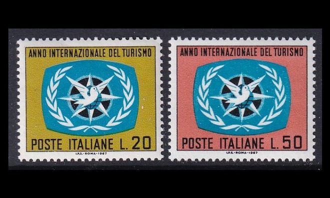 Italia 1243-4 ** Turismivuosi (1967)